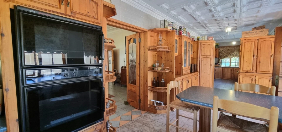 5 Bedroom Property for Sale in Waverley Free State